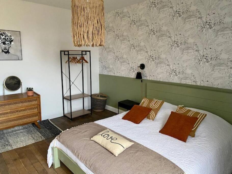 Au Petit Bragard- Triplex Proche Centre Ville Saint-Dizier Luaran gambar
